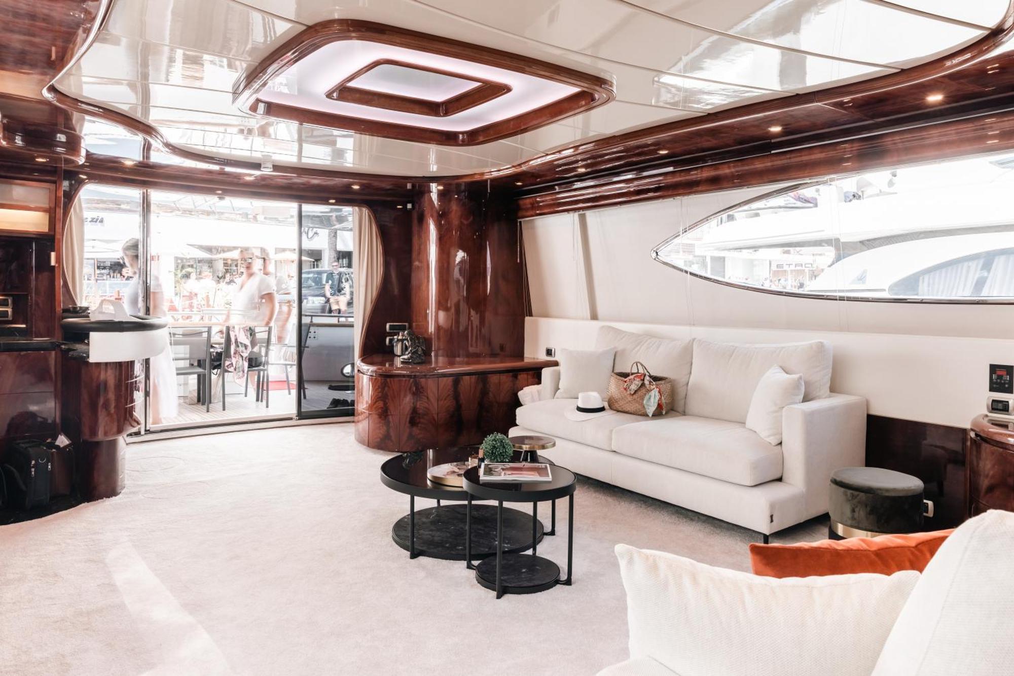 מלון מארבלה Super Yacht Located In Puerto Banus מראה חיצוני תמונה