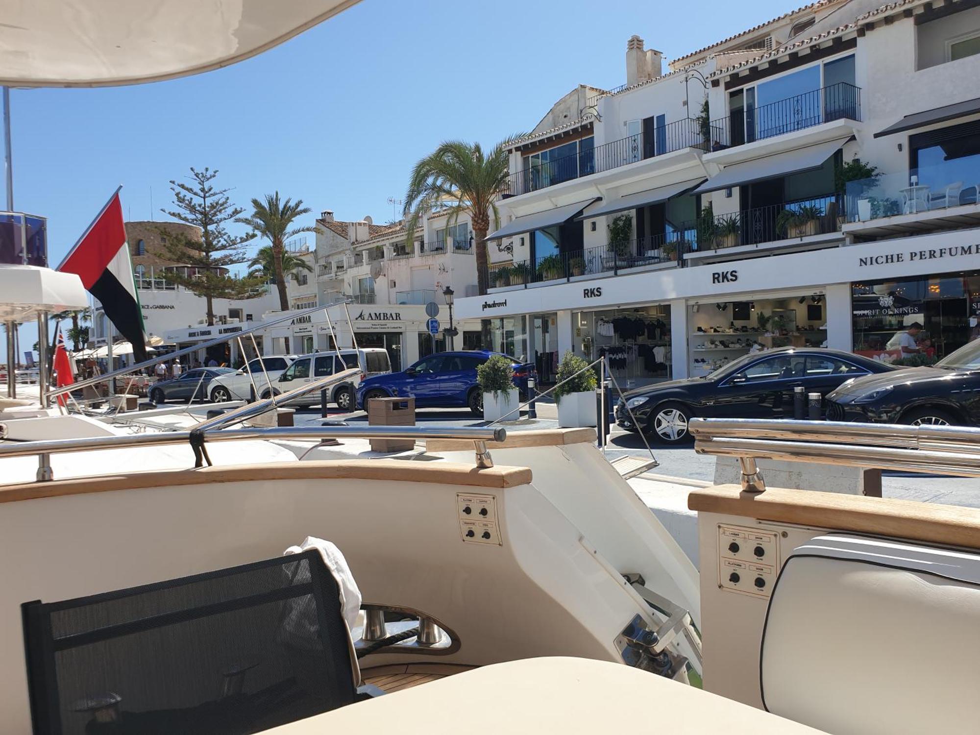 מלון מארבלה Super Yacht Located In Puerto Banus מראה חיצוני תמונה