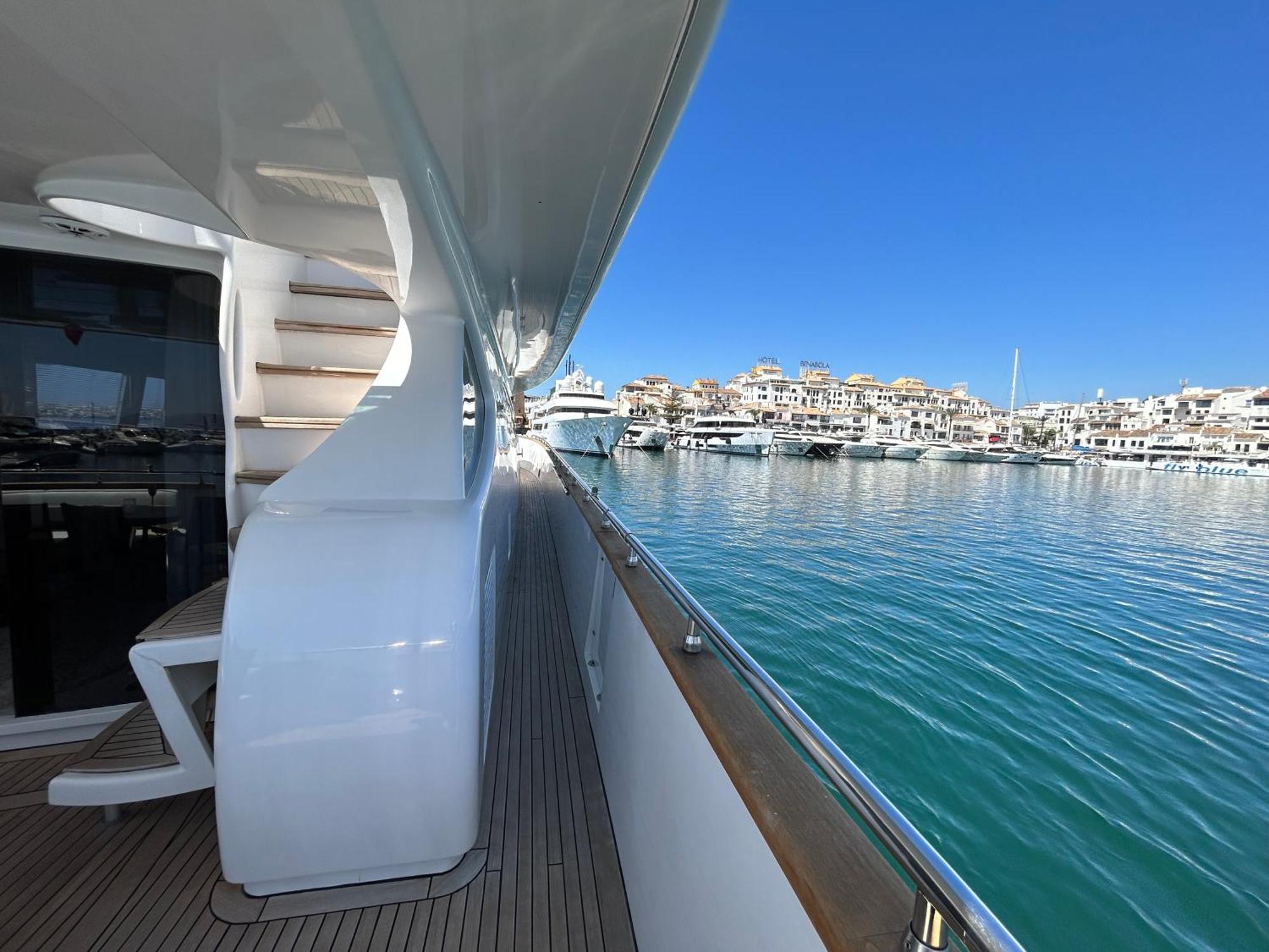מלון מארבלה Super Yacht Located In Puerto Banus מראה חיצוני תמונה